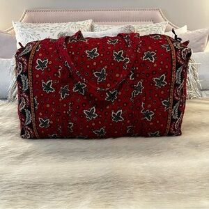 Vintage VERA BRADLEY Red Coin 1999 XL Duffle Bag Green leaves Travel Quilted Y2K